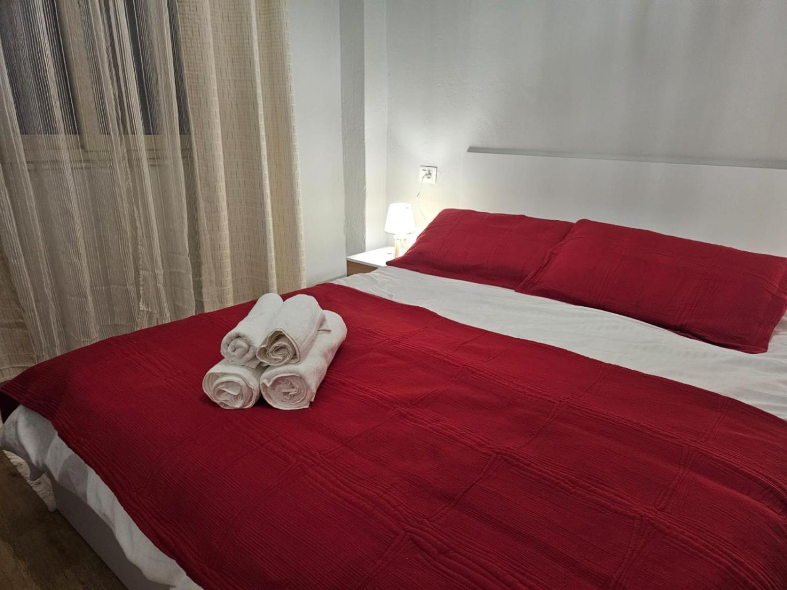 Library Apartment By Bohem Rentals Durrës Kültér fotó